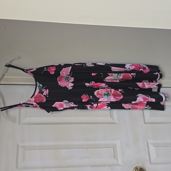 Sundress - Picture 3 of 3